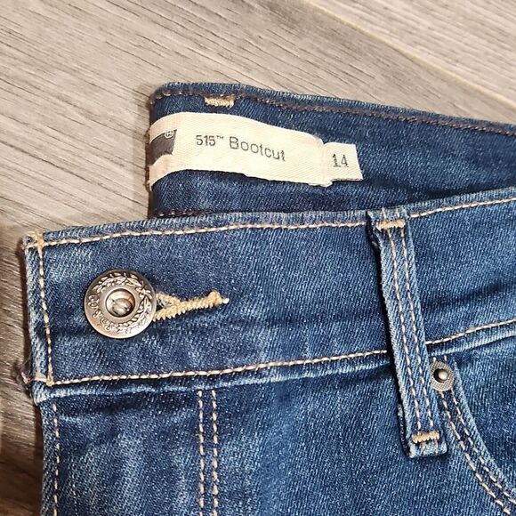 EUC Levis 515 Medium Blue Bootcut Jeans - Picture 3 of 9